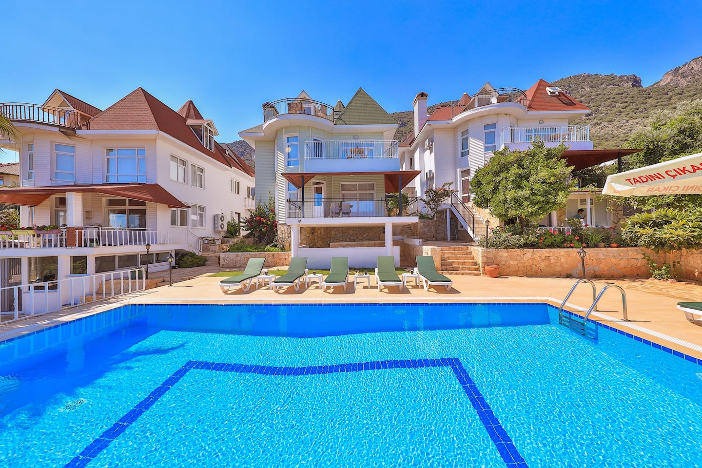 60a1cd3b0d8f05de3da5e4ed_all (1)